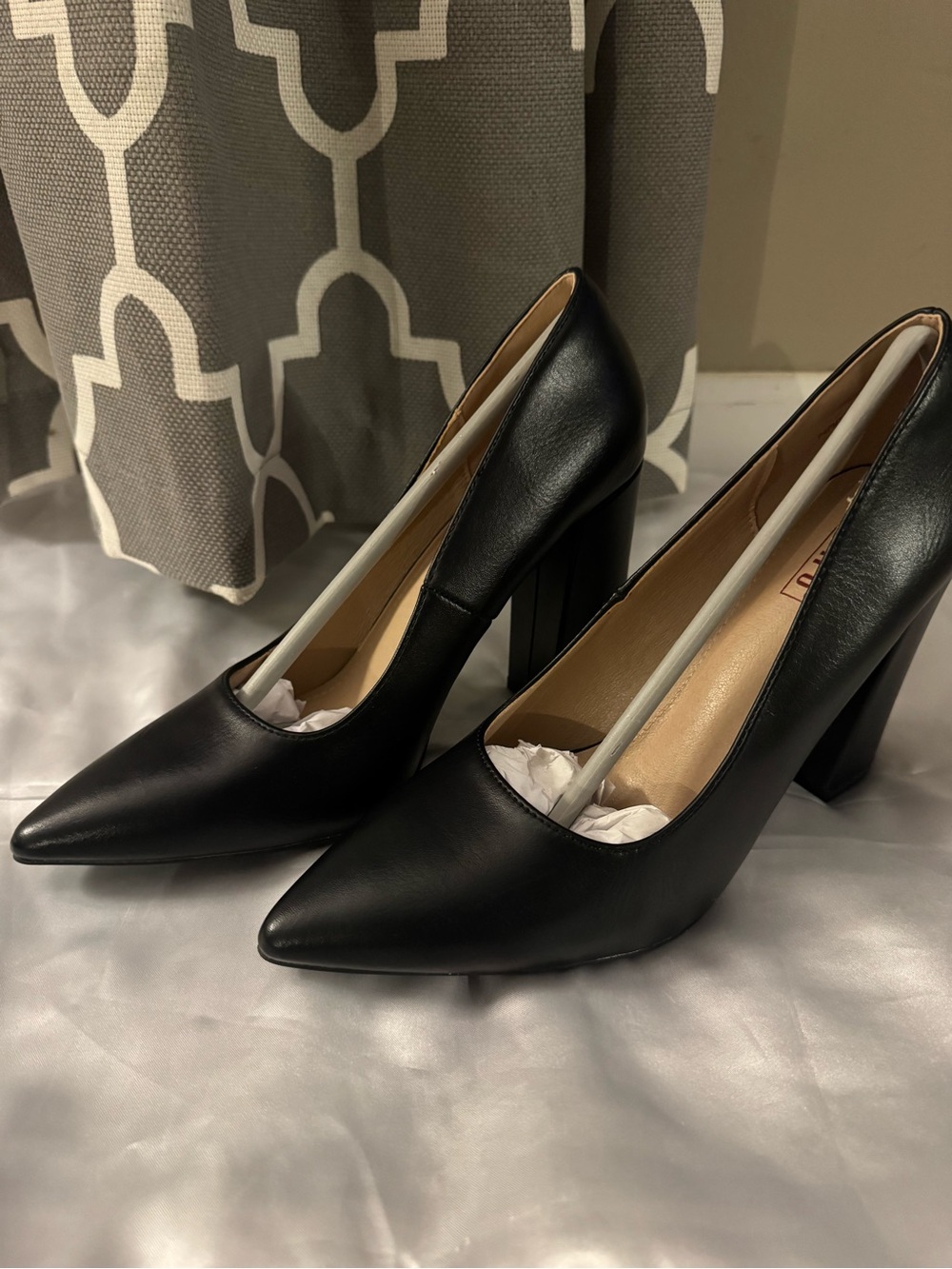 IDIFU Classic Black Pointed-Toe High Heels - Women's Pump. New
